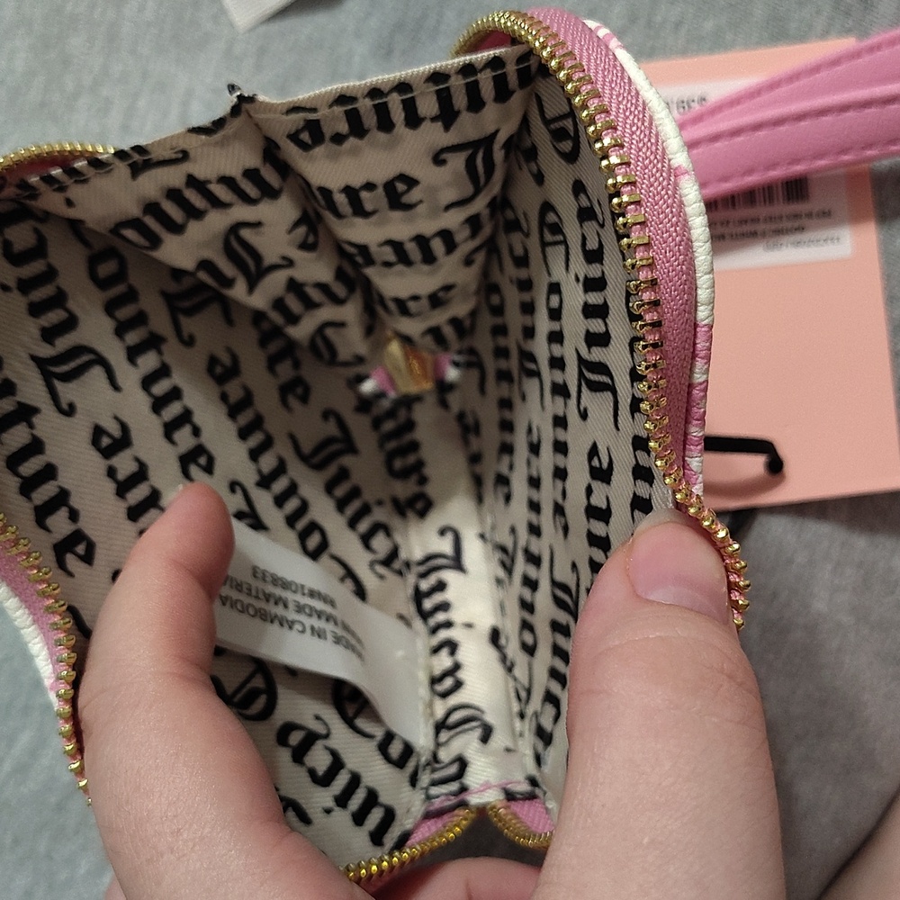 💗 NWT Juicy Couture Heart Coin Purse / Wristlet – Pink Logo Print - Picture 8 of 10